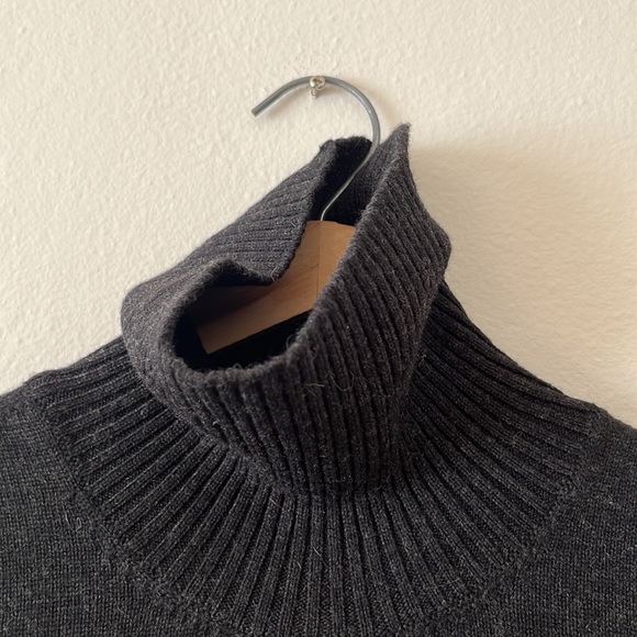 D. Exterior Designer Wool Turtleneck Sweater - Picture 4 of 6